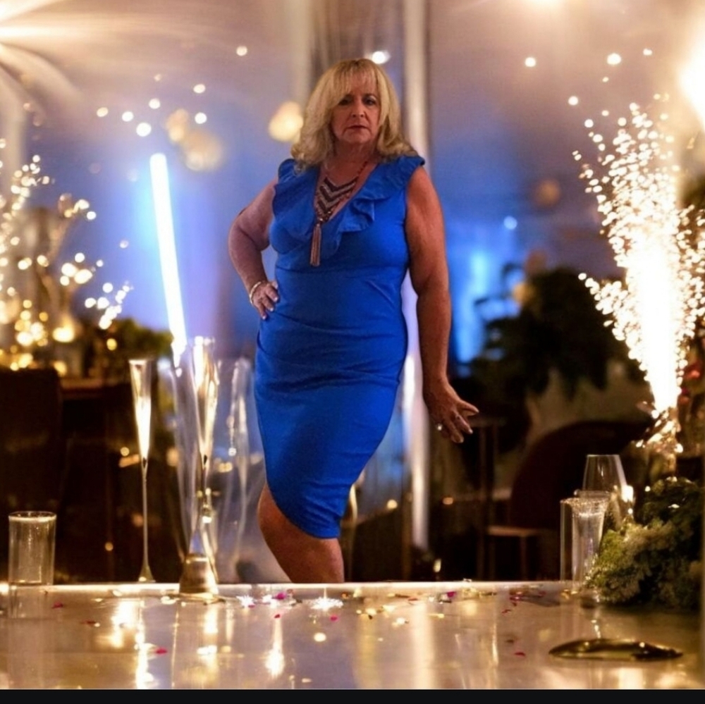 ZANZEA dress, royal blue low-cut with ruffles fits like a glove very flattering